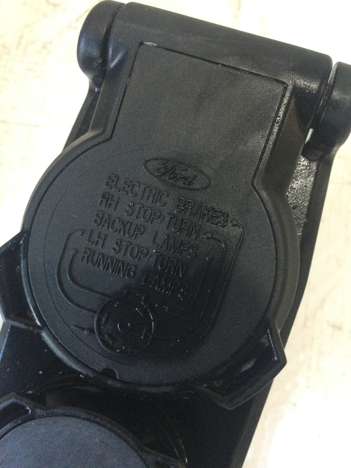 2019 Ford F-150 Trailer Tow Harness Connector HU5Z-14489-B OEM