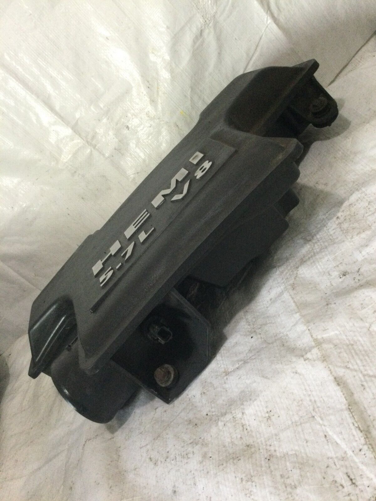 2007 Dodge Ram 1500 Air Cleaner Filter Box  5.7L  OEM