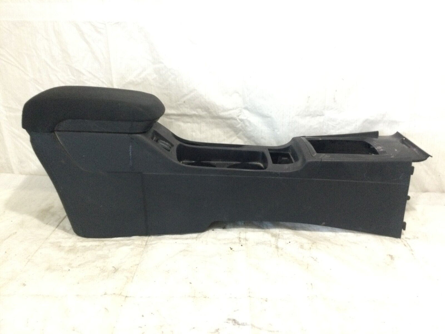 2007 Mitsubishi Lancer Front Center Console LID Assembly W/ Arm Rest OEM