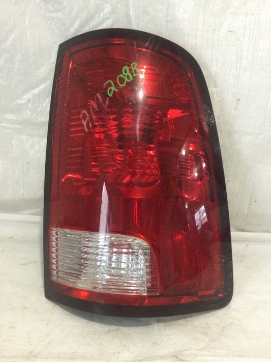 2013-2018 Dodge Ram 1500 Rear Right Passenger Tail Light Assembly 55277414AC OEM