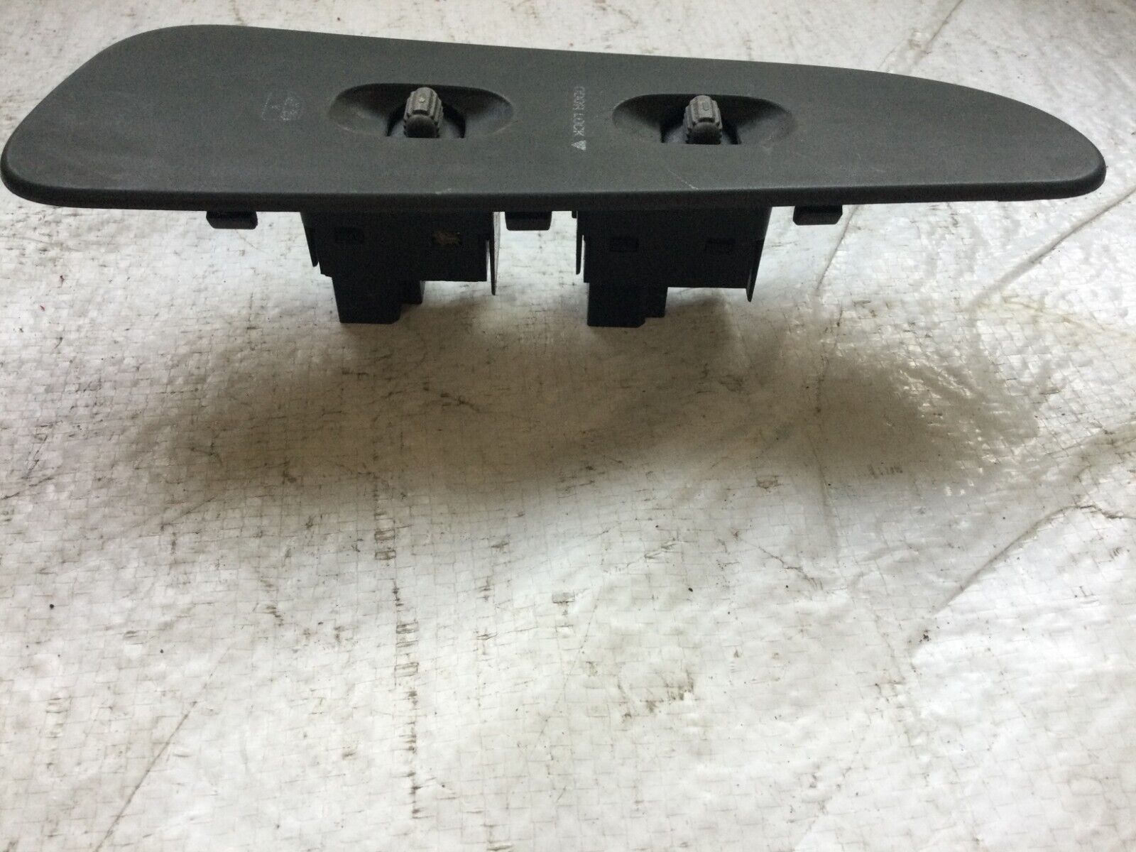 2002-2005 Dodge Ram 1500 2500 passenger power door window Switch OEM