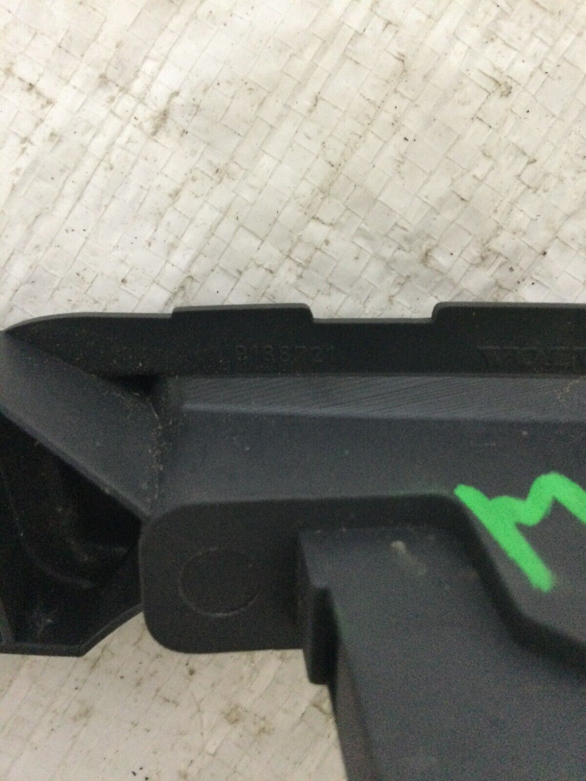 2004 Volvo S60 Back Rear Right Seat Backrest Release Handle 9188721 OEM