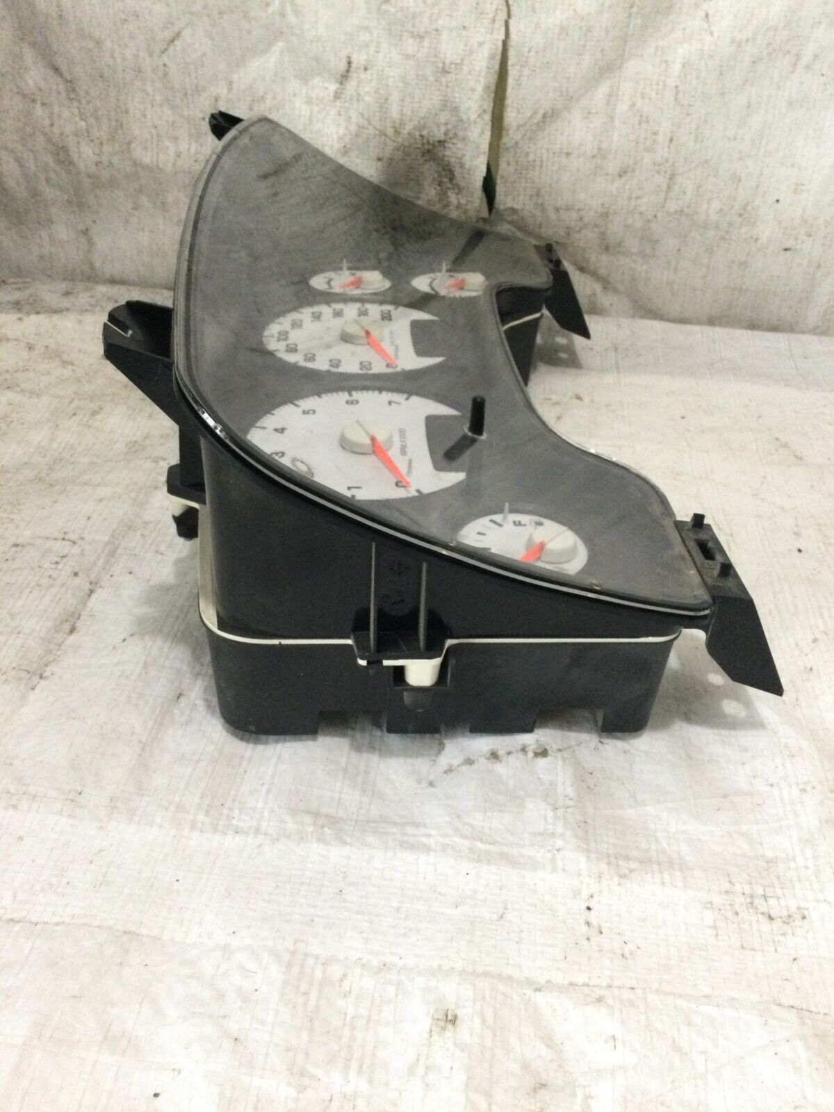 2005 Dodge Ram 1500 Speedometer Instrument Cluster 56051102AG OEM