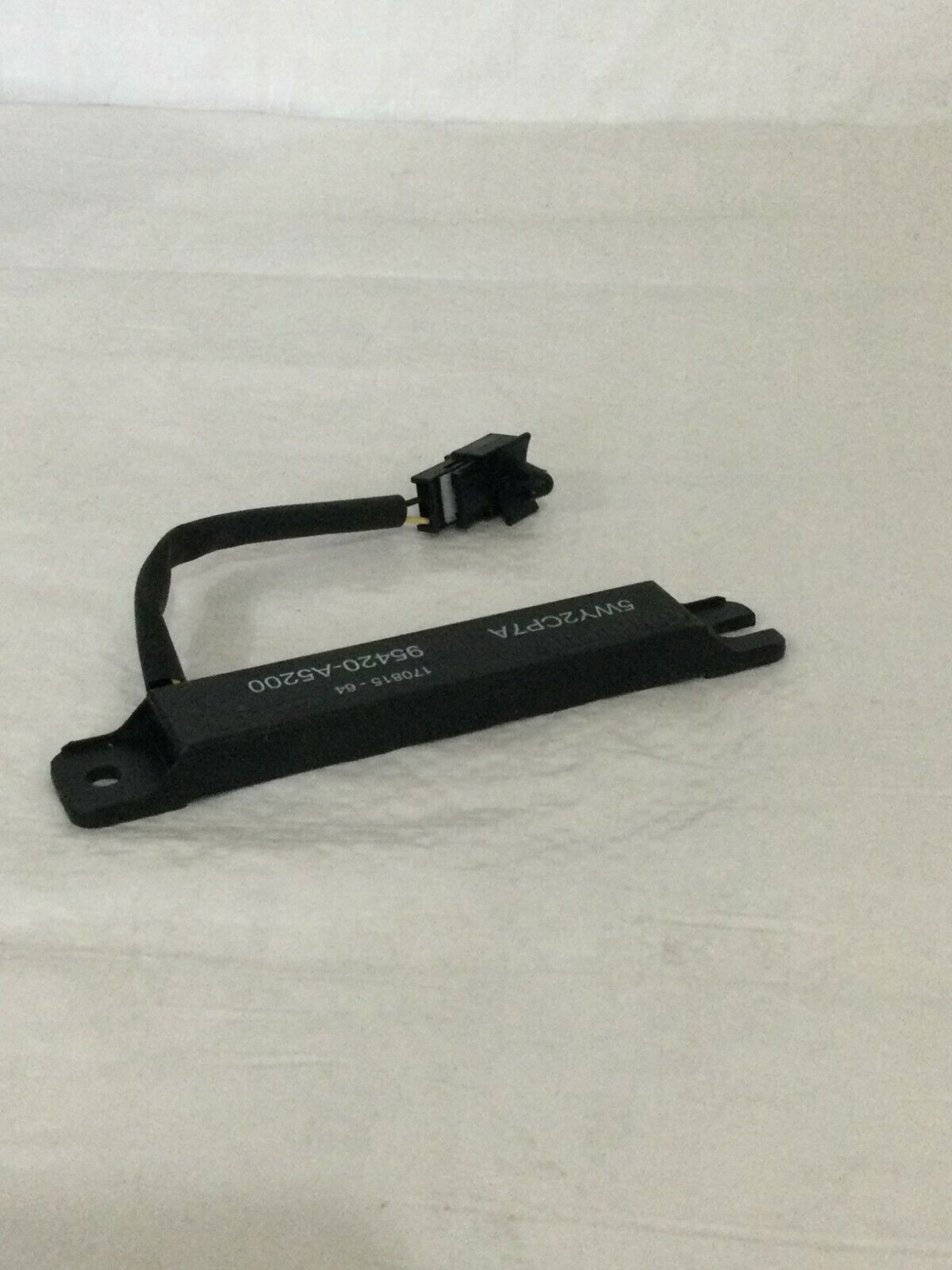 2016-2017 Hyundai Elantra GT Keyless Ignition Smart Key Antenna 95420-A5200 OEM