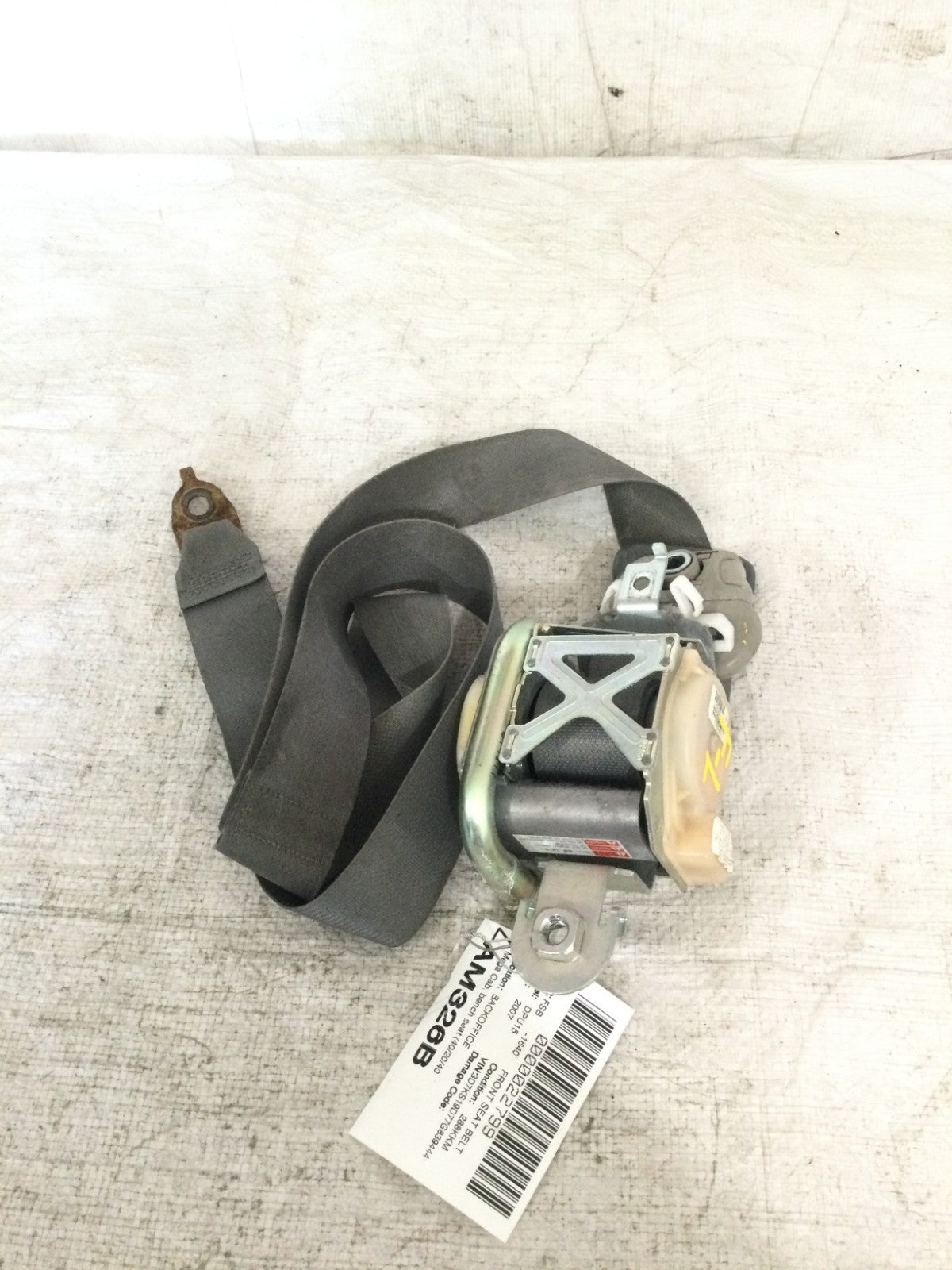 2007 Dodge Ram 1500 Front Left Drivers Seat Belt OEM 2025739AE