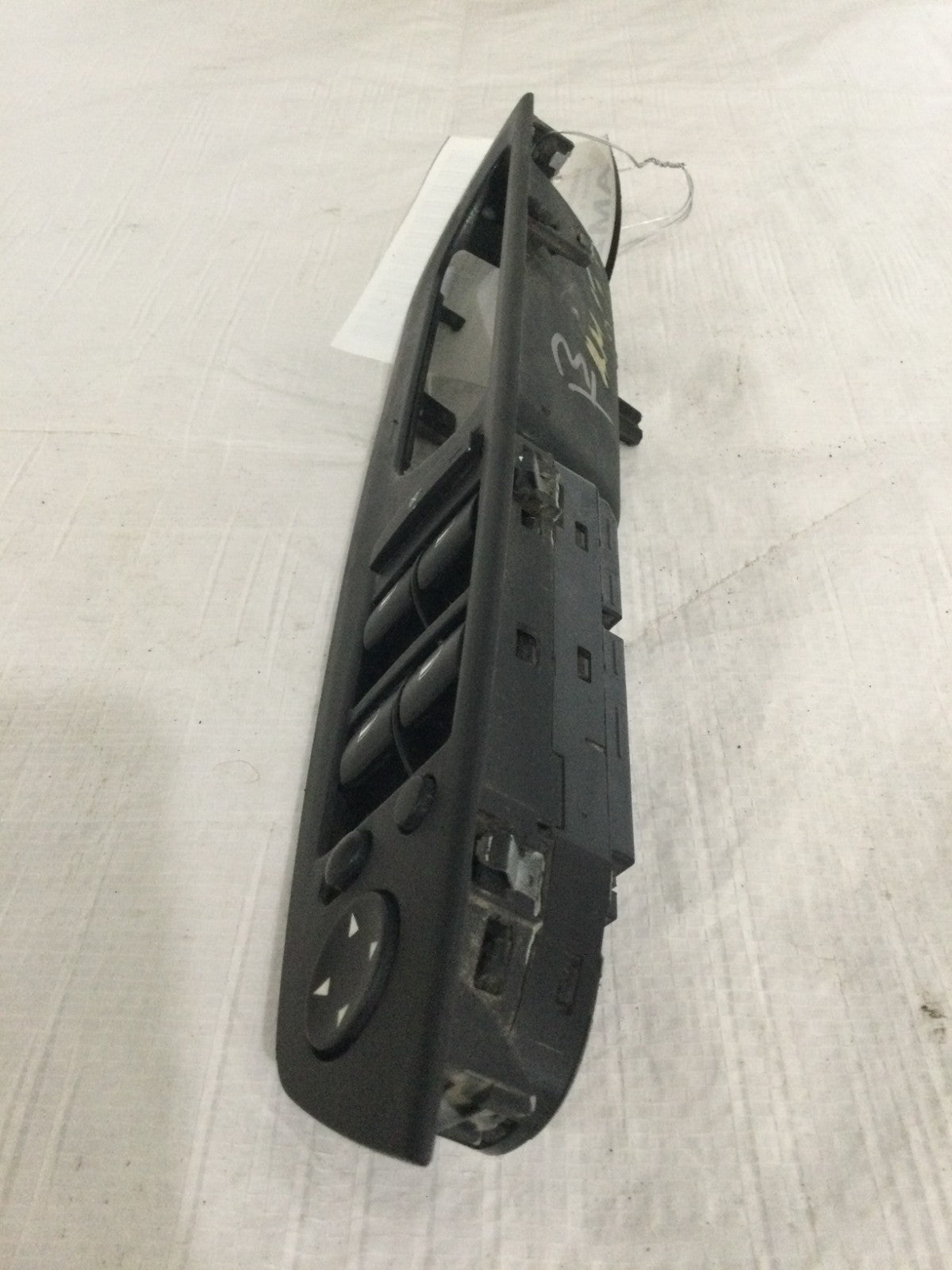 2004 BMW 745I Front Left Door Window Switch OEM 9218044-01