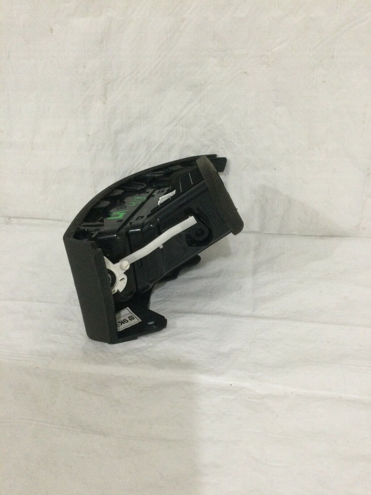 2007-2009 Hyundai Elantra Left Driver Dash Air Vent OEM 