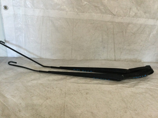 2014 Dodge Grand Caravan Windshield Wiper Arm 24030776 OEM