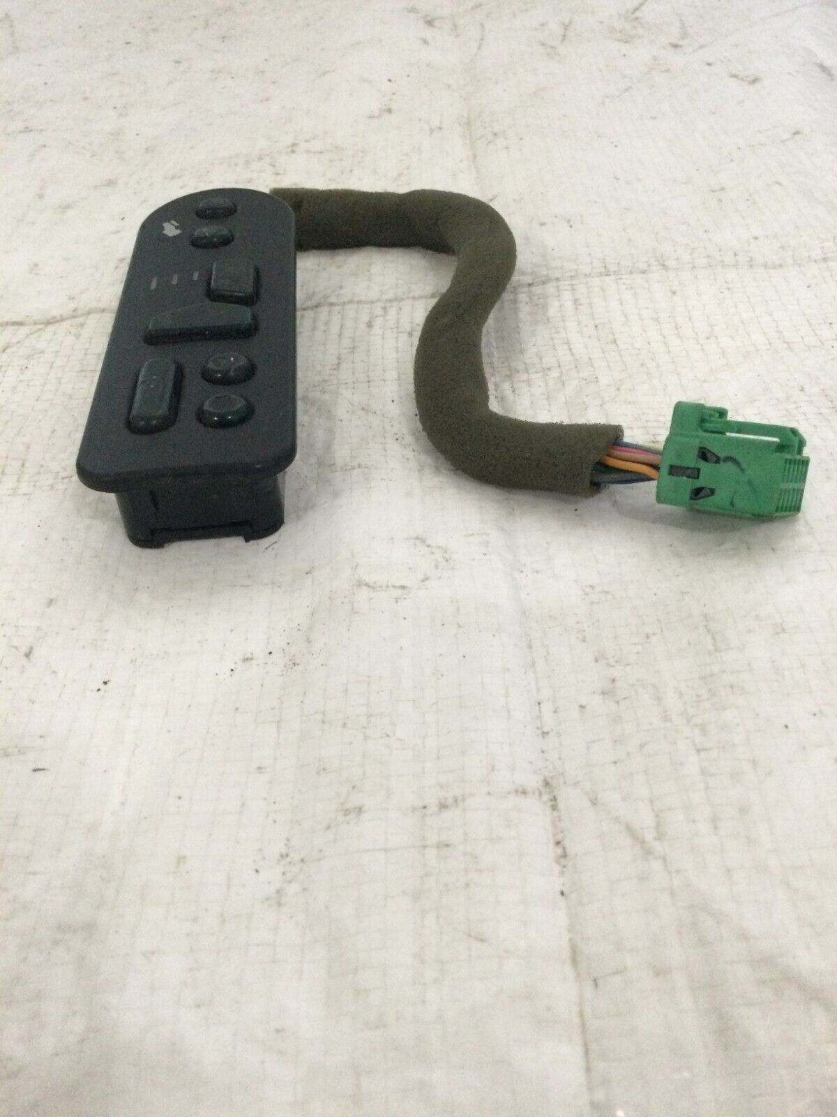 2003 - 2006 Cadillac Escalade EXT Heater Memory Seat Pedal Switch OEM Left Front