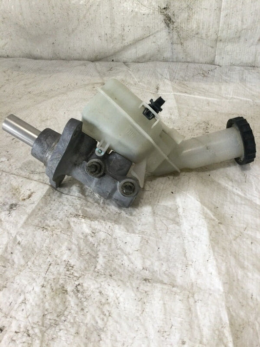 2012 Mitsubishi Lancer Master Brake Cylinder W/ Reservoir OEM