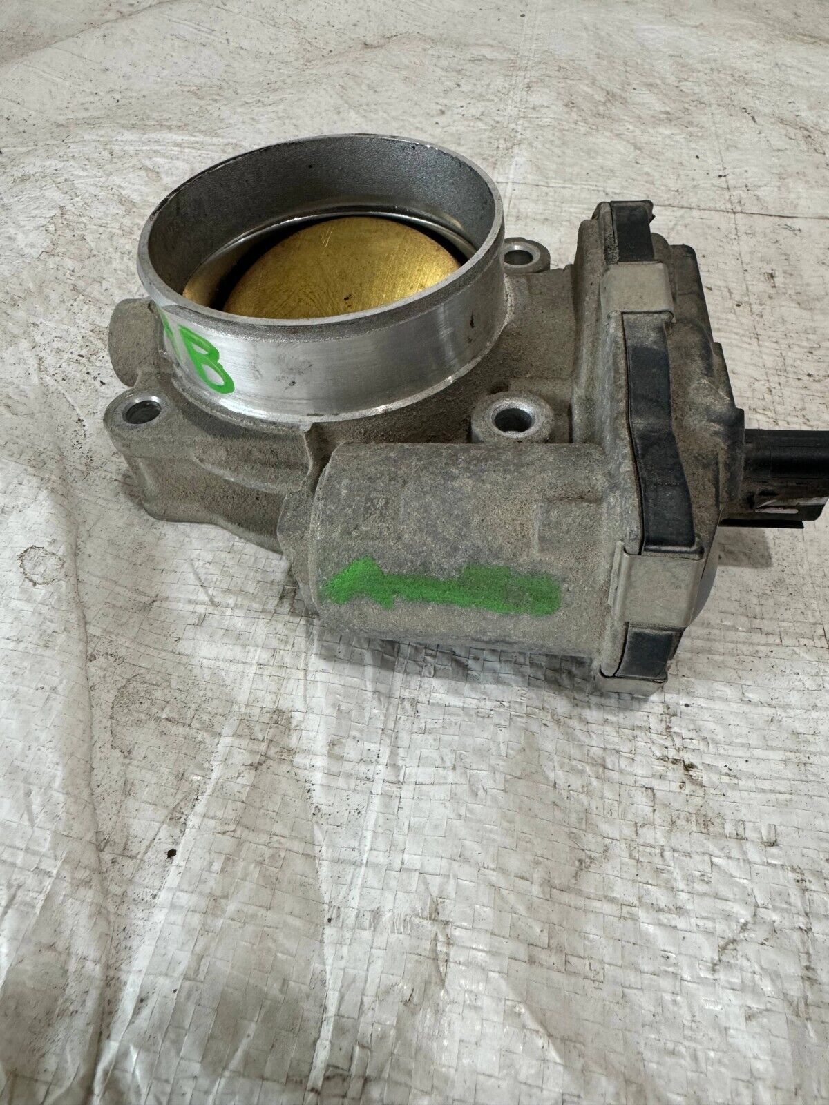 2019 Chevrolet Silverado 1500  Throttle Body OEM