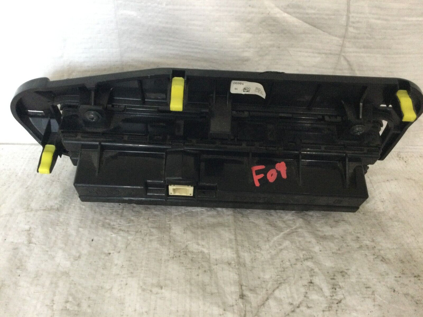 2017-2018 Toyota Corolla AC Heater Climate Temperature Control 55468-02060 OEM