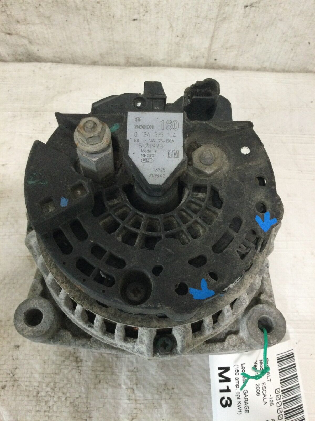 2006 Cadillac Escalade Alternator Motor OEM ( DAMAGED CASE )