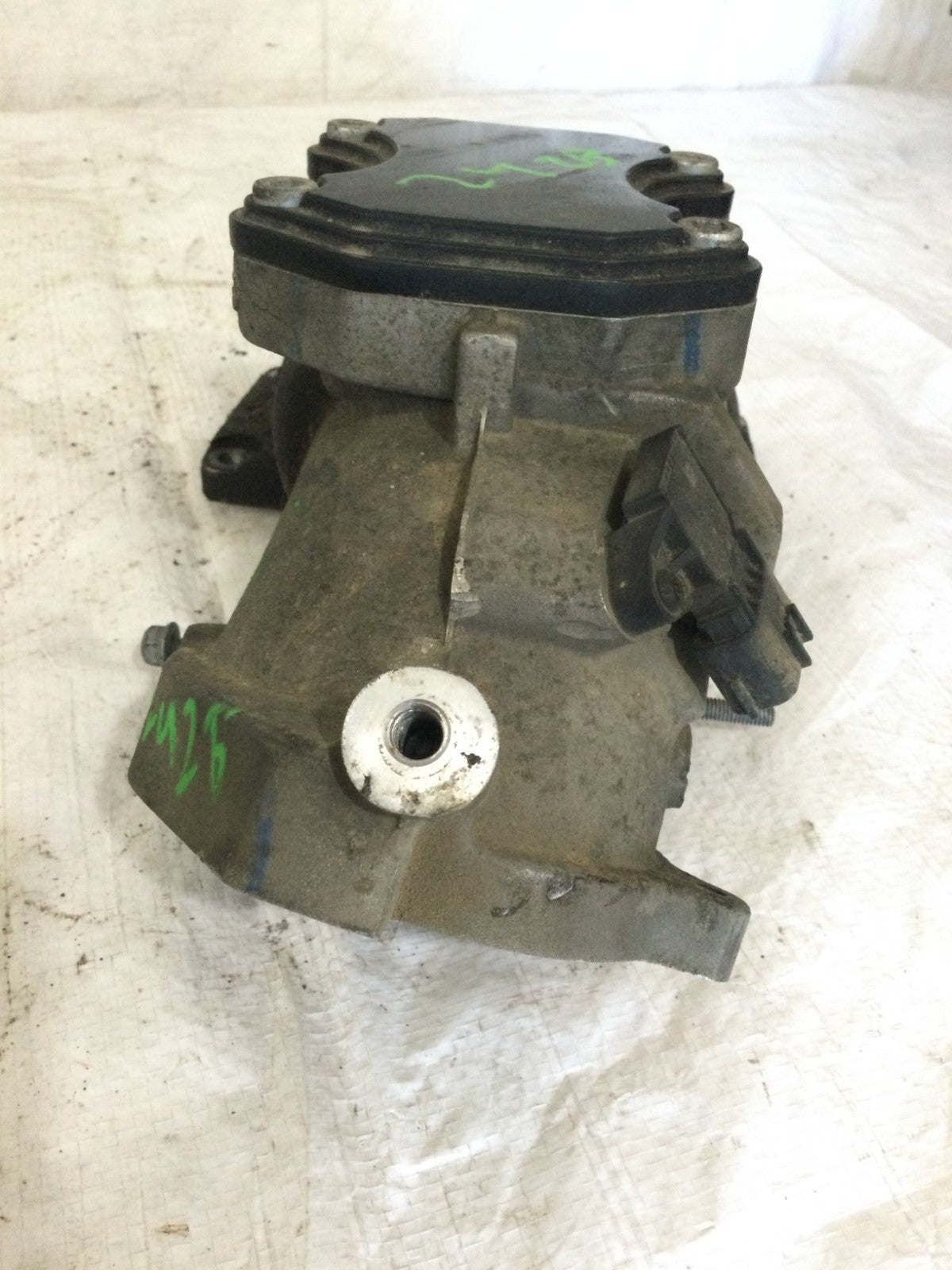 2017 Dodge Ram 3500 6.7L  Air Intake Horn EGR OEM