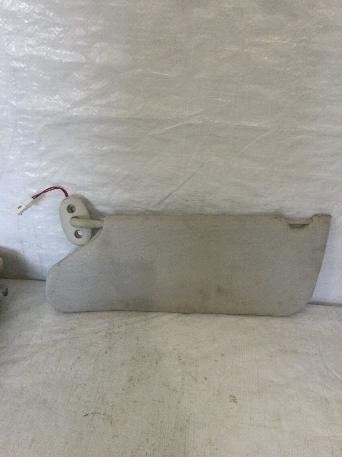 2007 Dodge Nitro Illuminated Sun Visor Right OEM