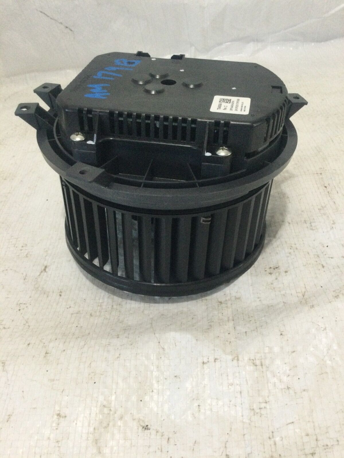 2017 GMC Sierra 1500 A/C Heater Blower Motor Fan  DRF-84A34-001A OEM