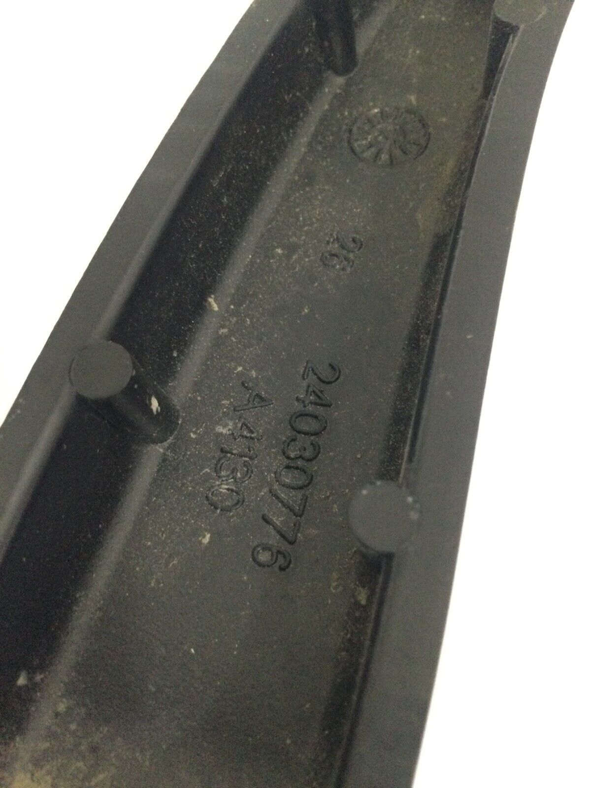 2017 Dodge Grand Caravan  Right Windshield  Wiper Arm 24030776 OEM
