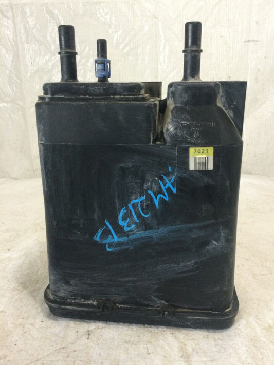 2007-2013 GMC Sierra 2500 Fuel Vapor Evaporator Emission EVAP Canister OEM