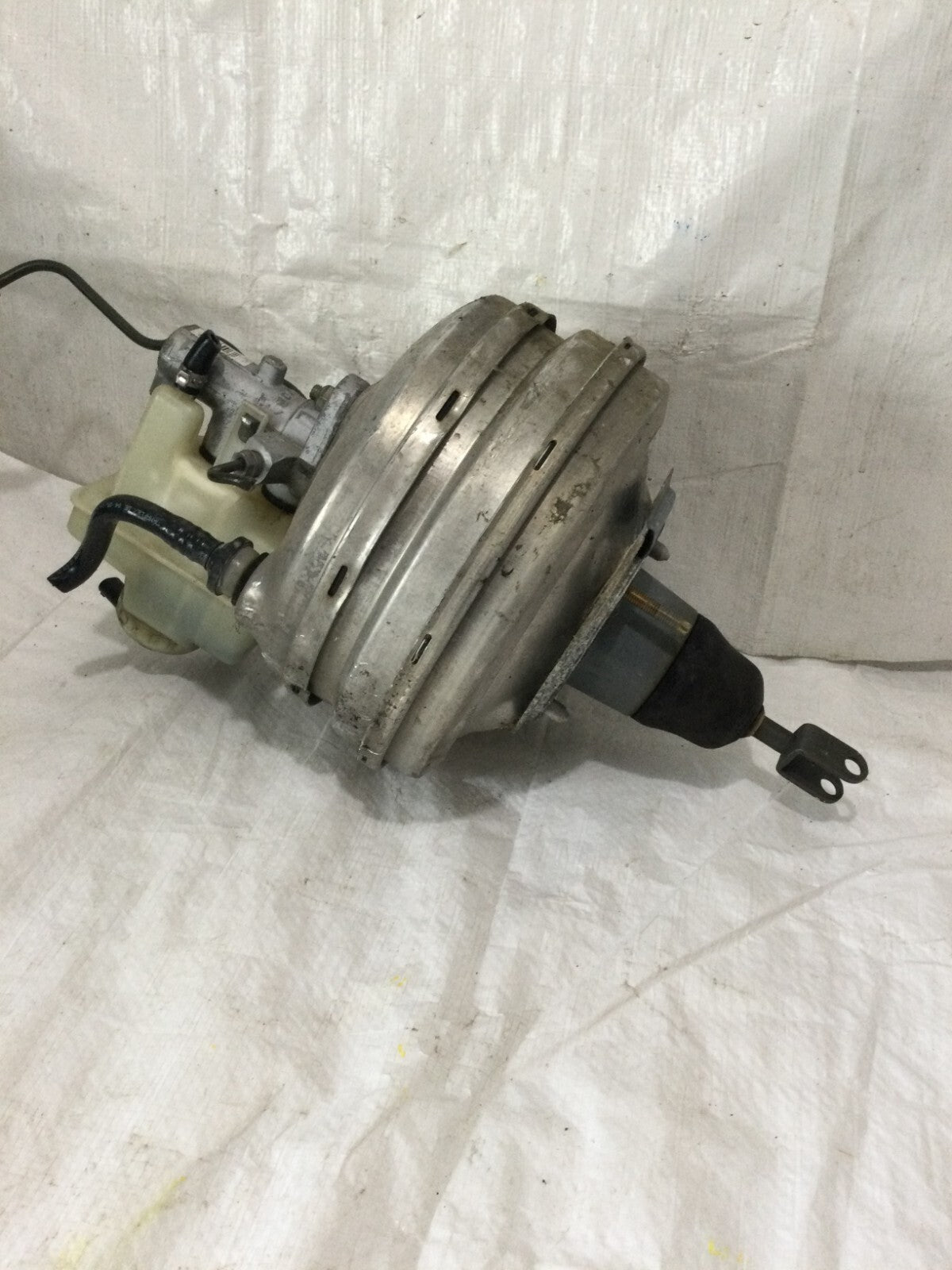 2004 BMW 745I Power Brake Booster W/ Reservoir OEM