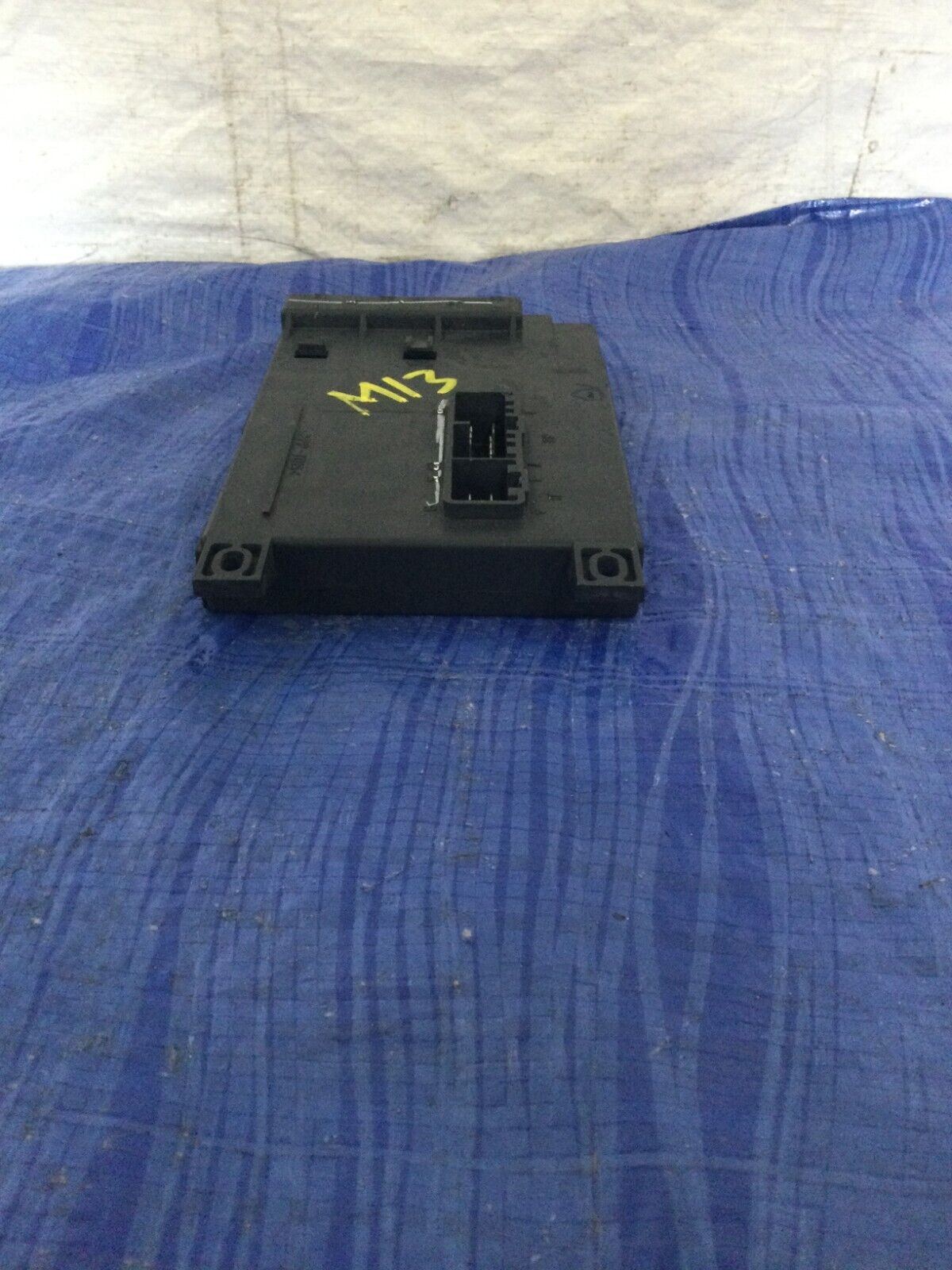 2003 - 2006 Escalade Tahoe Yukon Seat Memory Control Module Front LH 15283584 OE