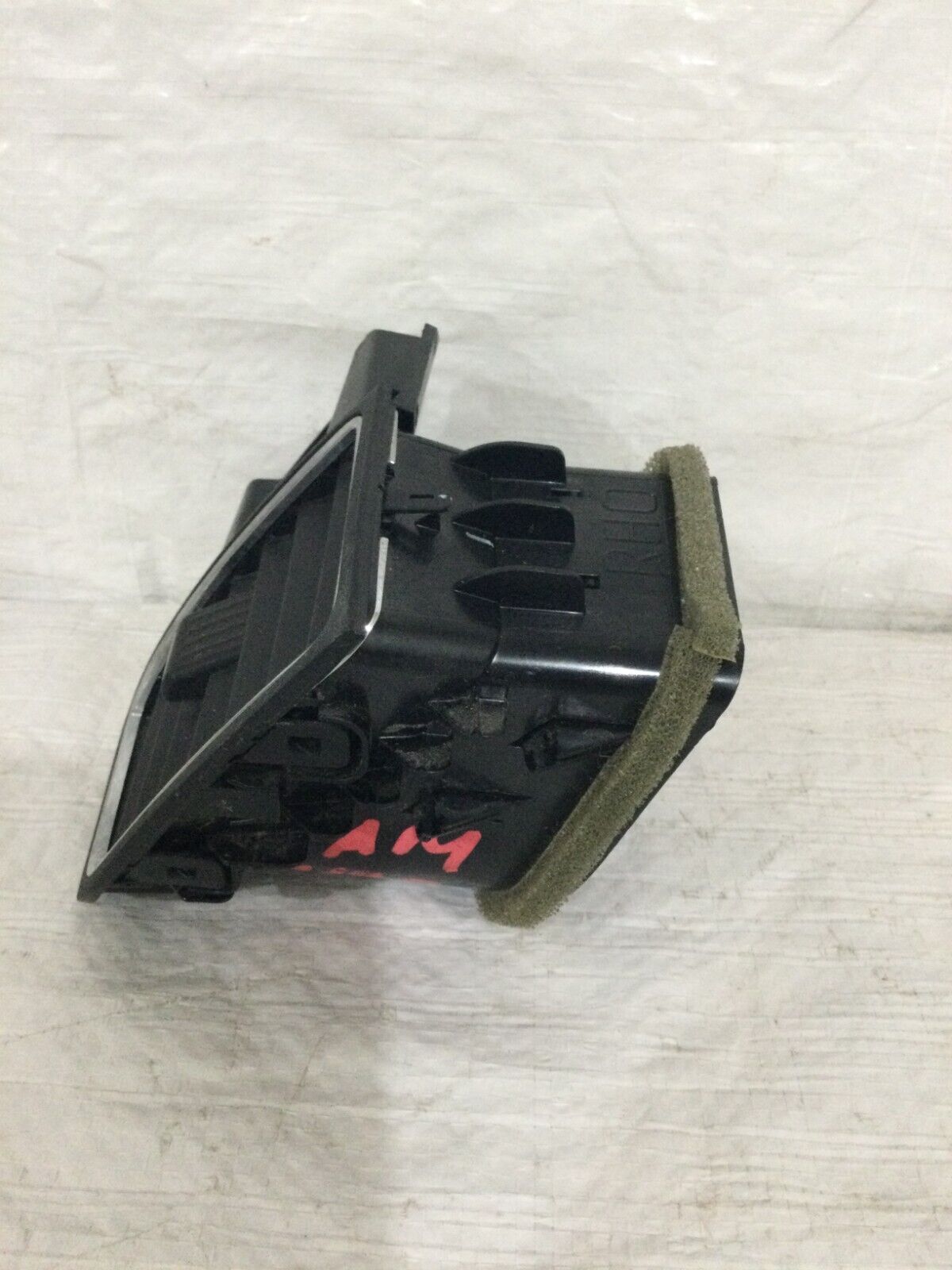2019 Ford Taurus Right Passenger Dash Air Vent OEM RH