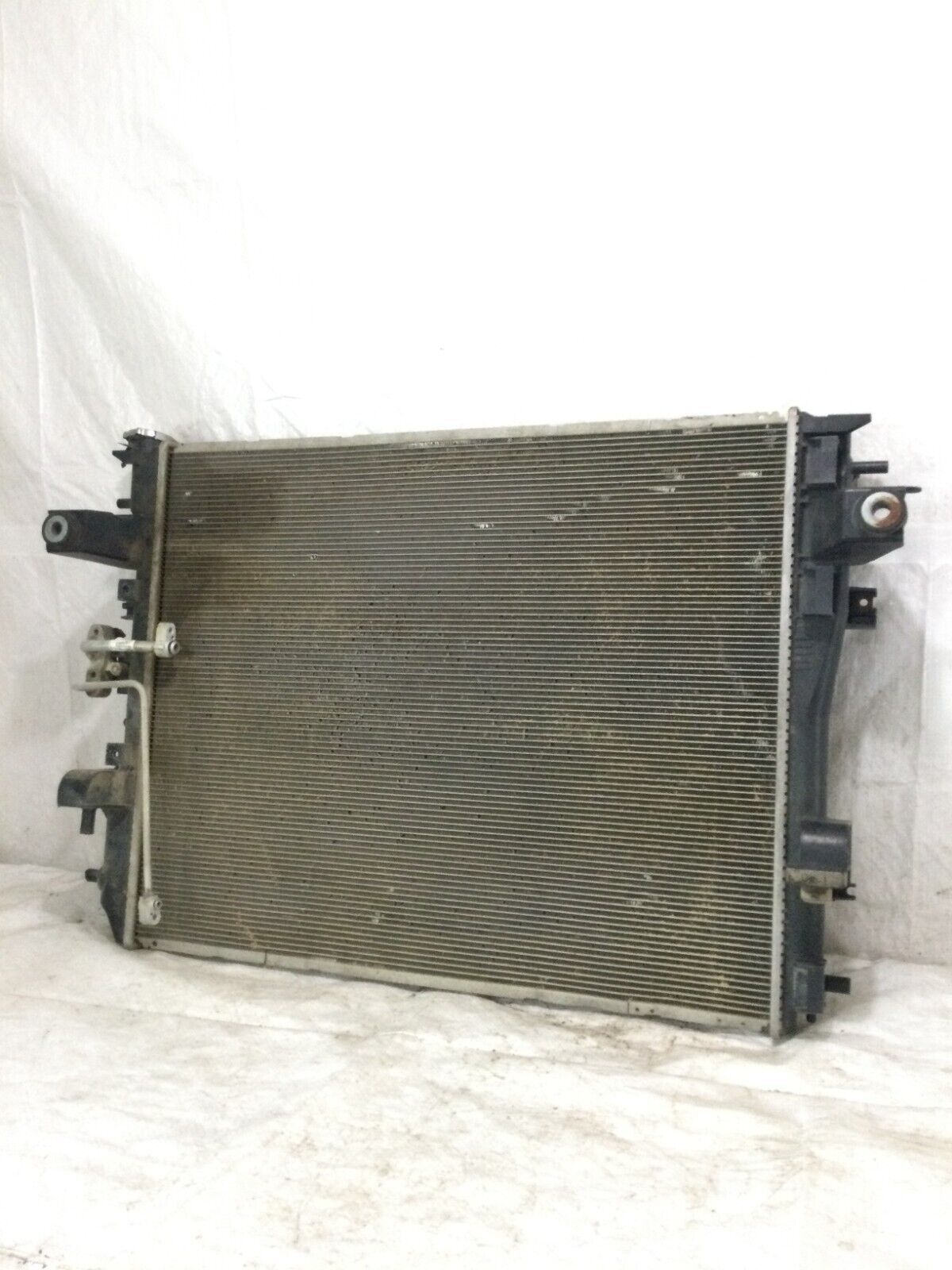 2007 Dodge Ram 1500 Radiator Assembly OEM 55057096AD
