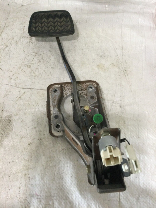 2001 - 2003 Toyota Highlander Brake Pedal Assembly OEM
