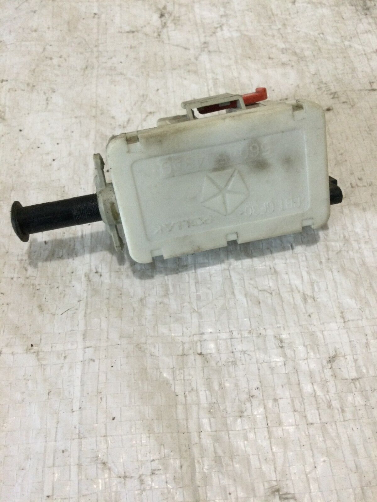 2005 DODGE RAM 1500 BRAKE PEDAL SWITCH OEM 56045043AC