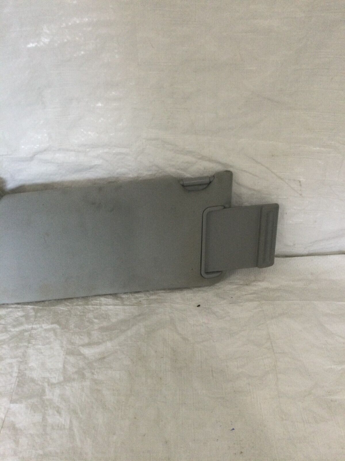 2003-2005 Honda Accord Sun Visor Right Passenger  Side OEM RH Illuminated.