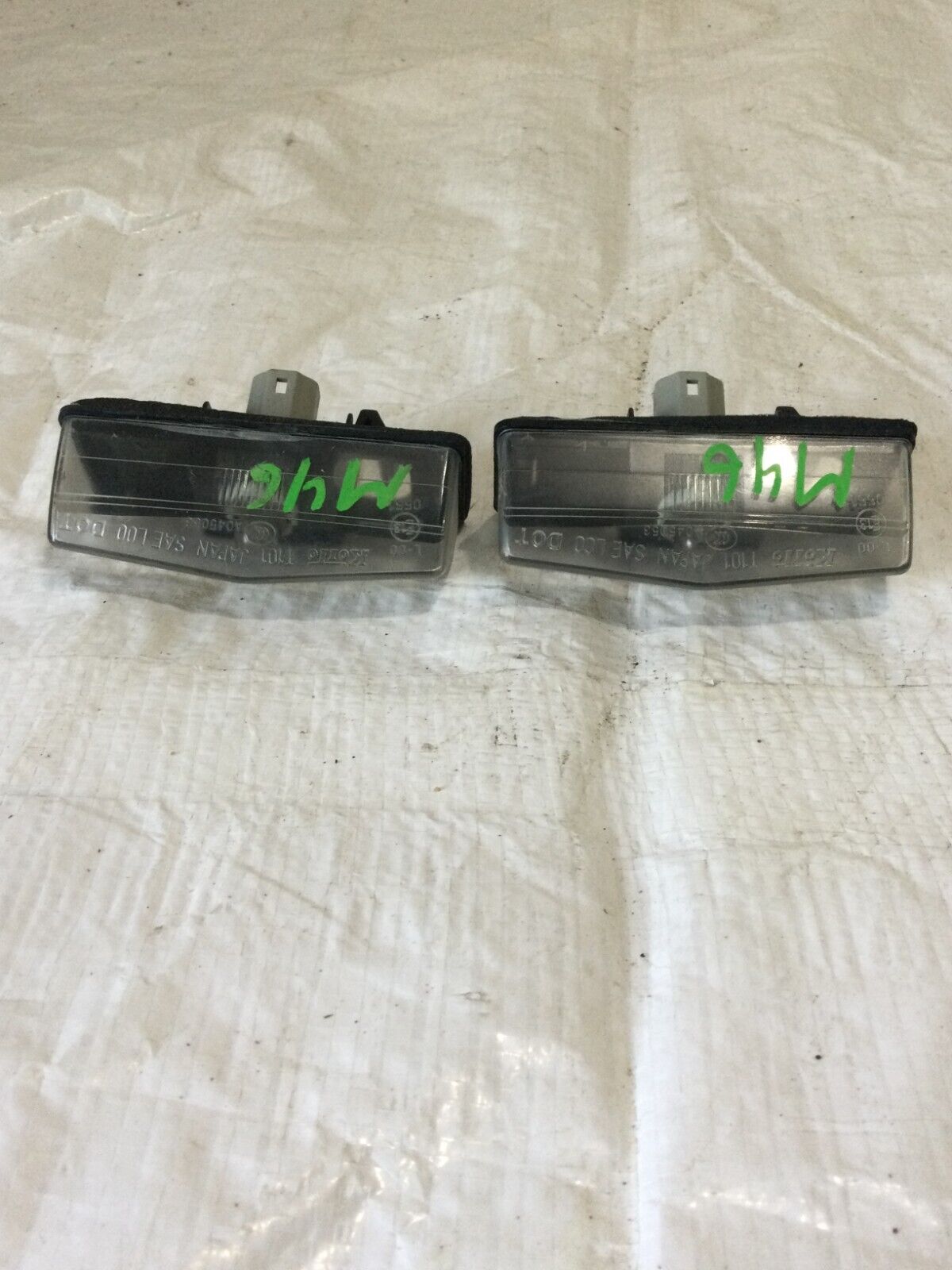 2004-2009 Toyota Prius License Plates Lights Pair OEM