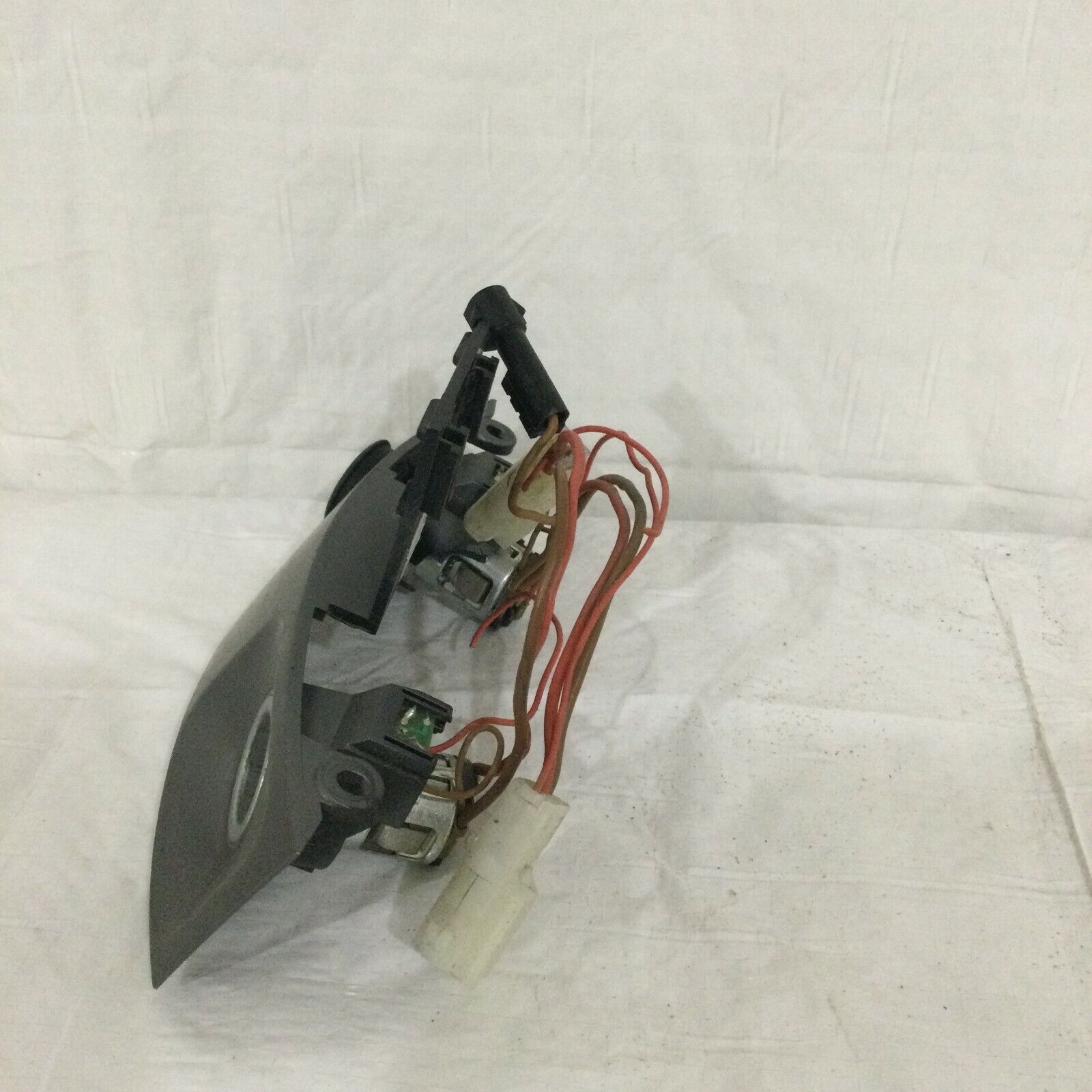 2006-2008 BMW 750LI E66 Center Console Lighter Assembly OEM