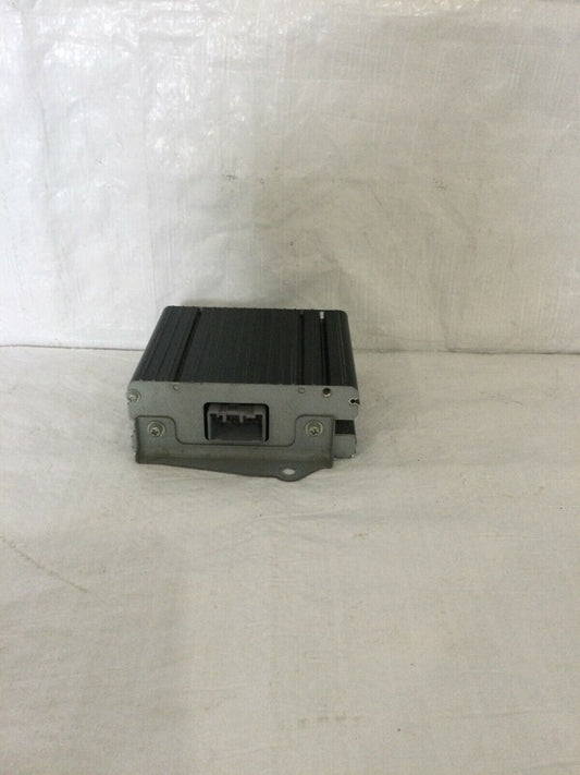 2012 Dodge Grand Caravan Audio Radio Amp Amplifier OEM