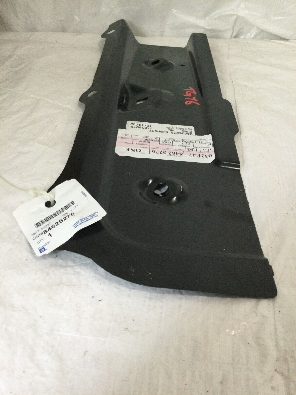 2019-2022 Chevrolet Silverado 1500 Left Front Side Panel OEM 84625276