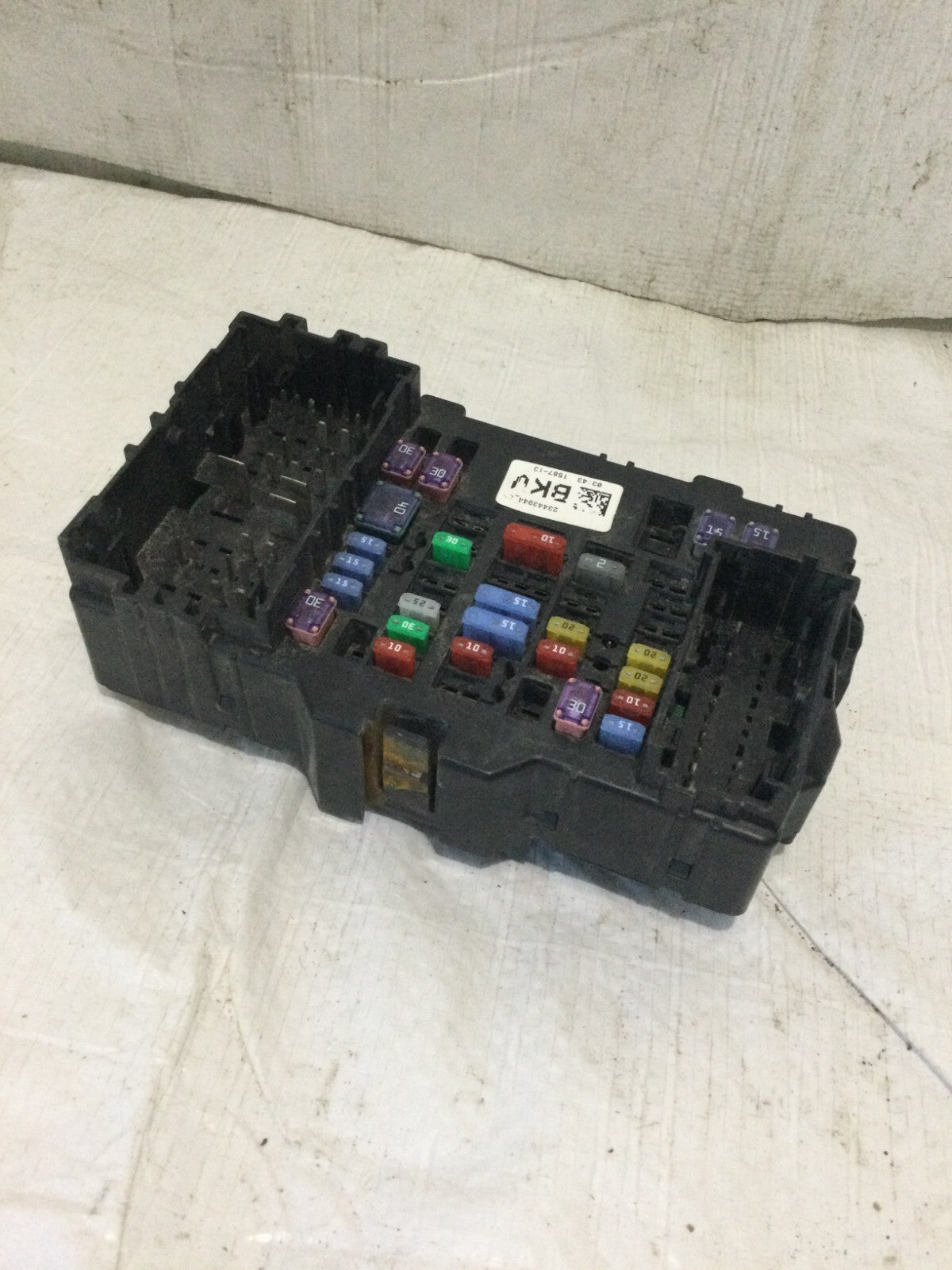 2017 GMC Sierra 1500 Denali Cabin Fuse Box 23443944 OEM