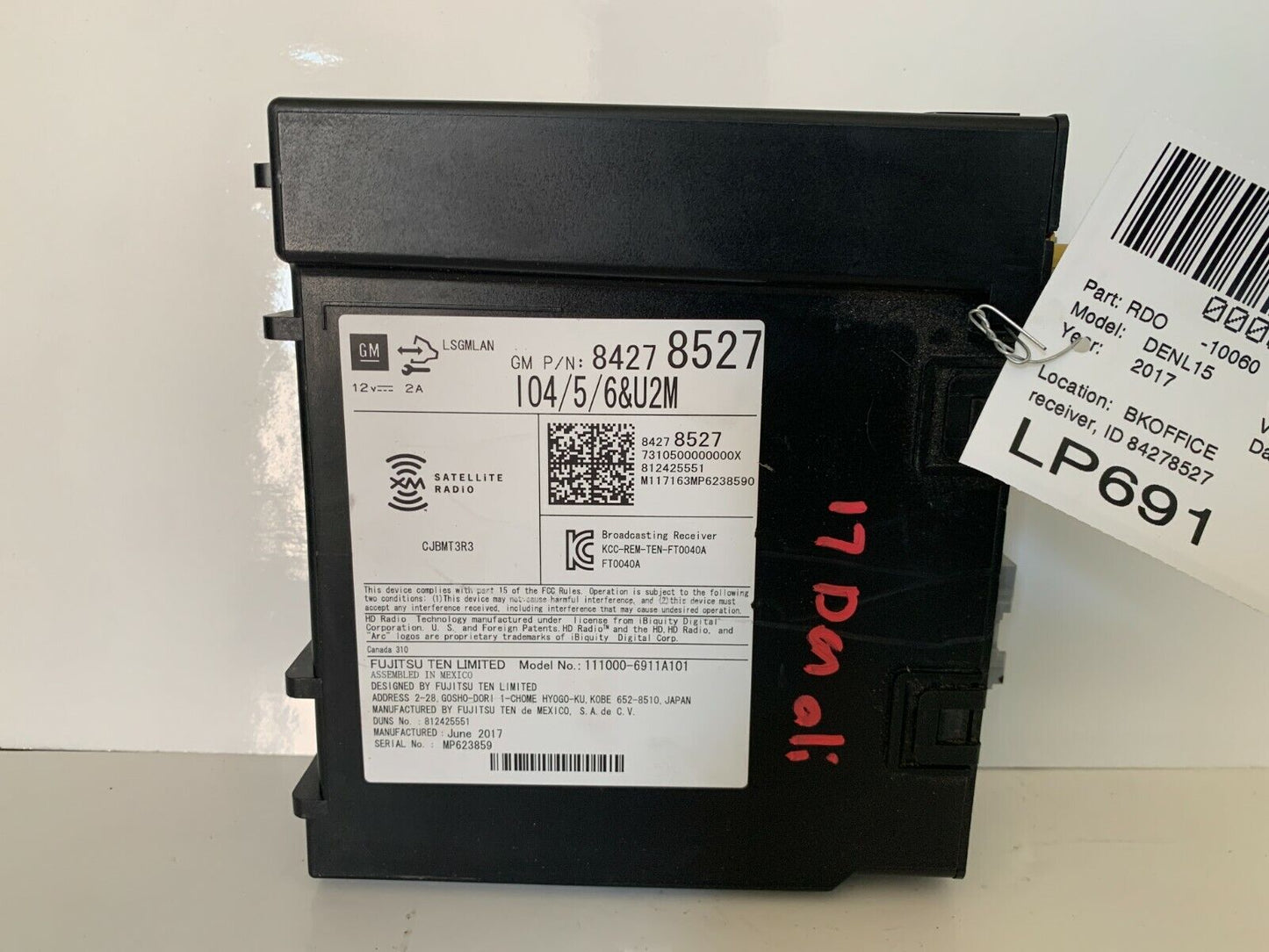 2017 GMC Sierra 1500 Denali Audio Equipment Radio Receiver Module OEM 84278527