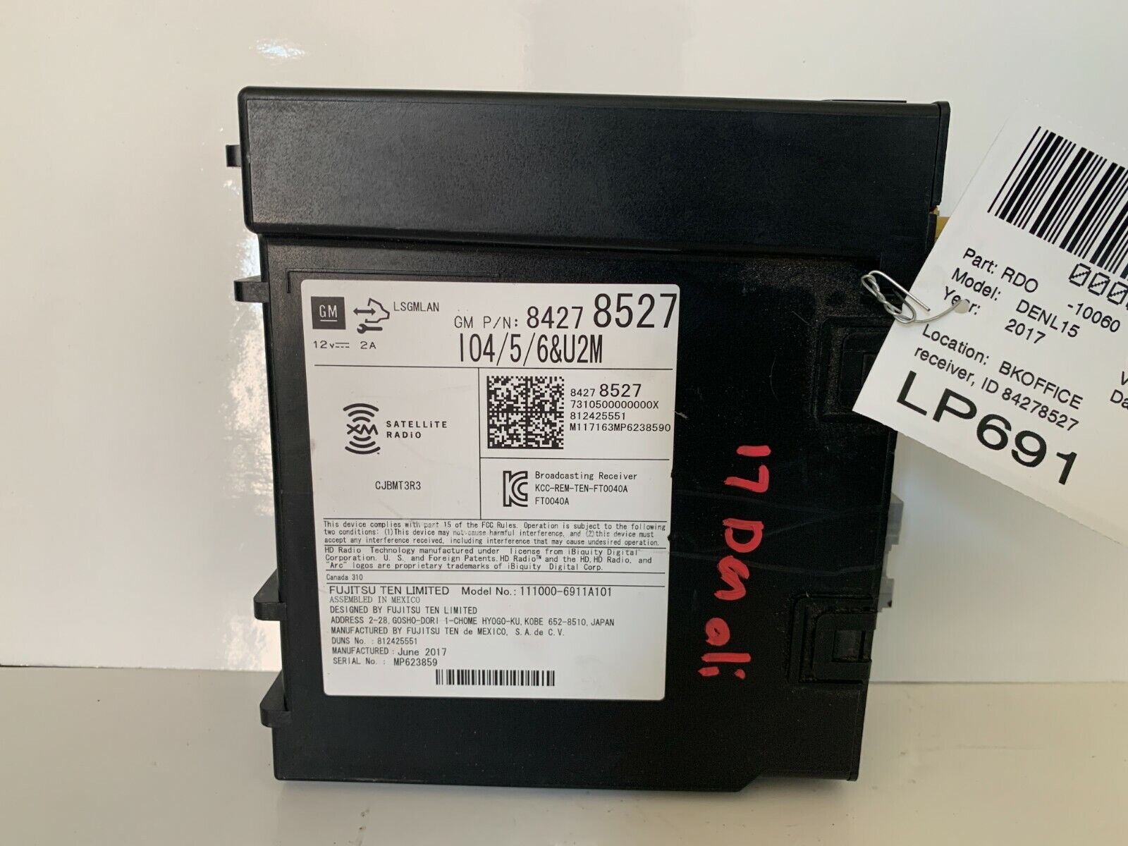 2017 GMC Sierra 1500 Denali Audio Equipment Radio Receiver Module OEM 84278527
