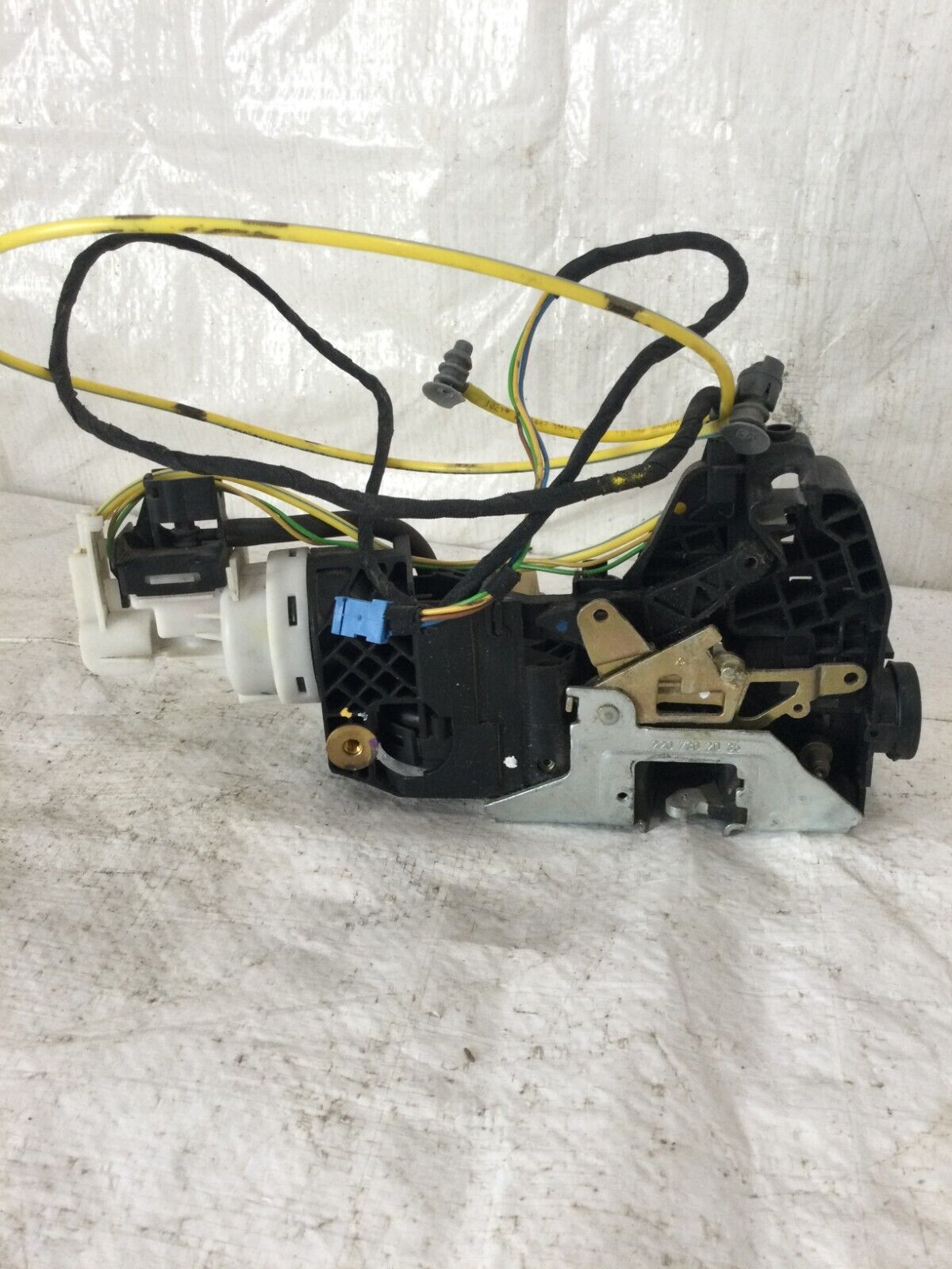 2004 Mercedes Benz S430 Rear Right Side Door Lock Latch Actuator OEM