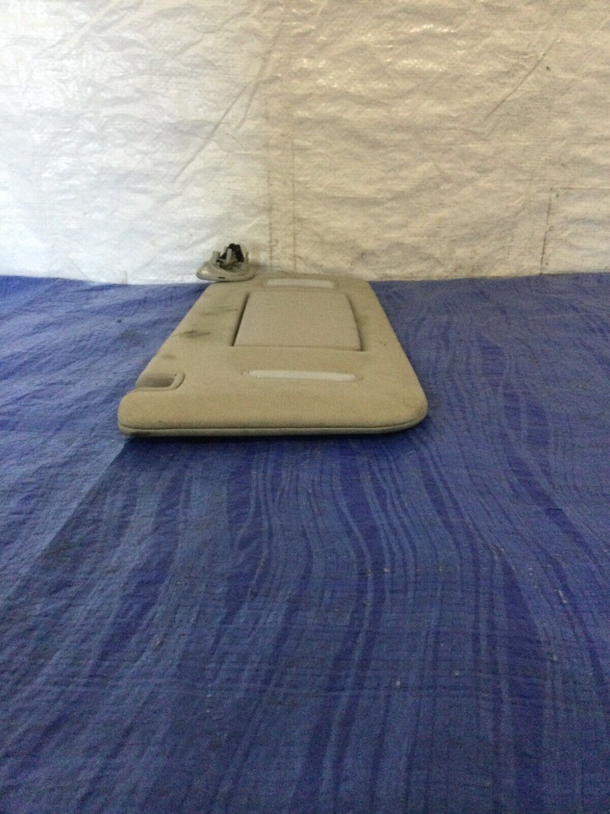 2007-2009 Cadillac Escalade ESV Illuminated Sun Visor Right Side OEM