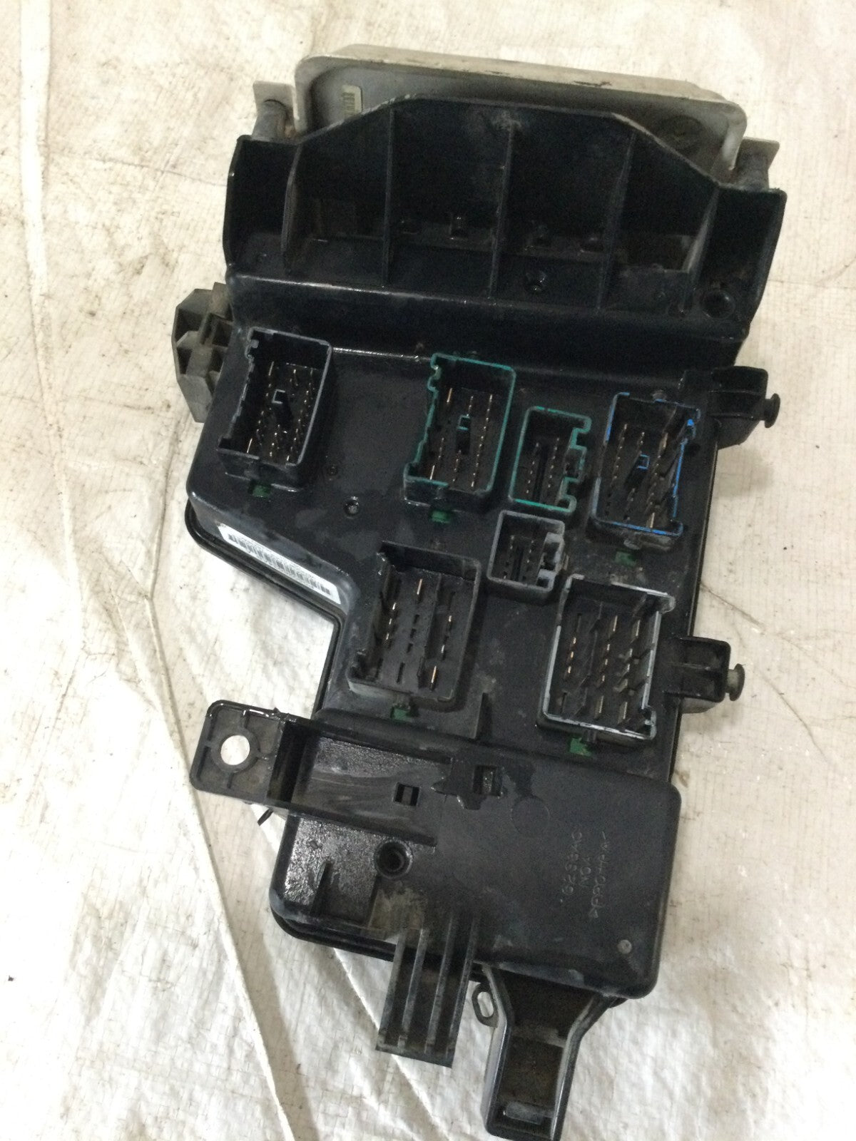 2005 Dodge Ram 1500 TIPM Integrated Power Module Fuse Box P05026034AB OEM
