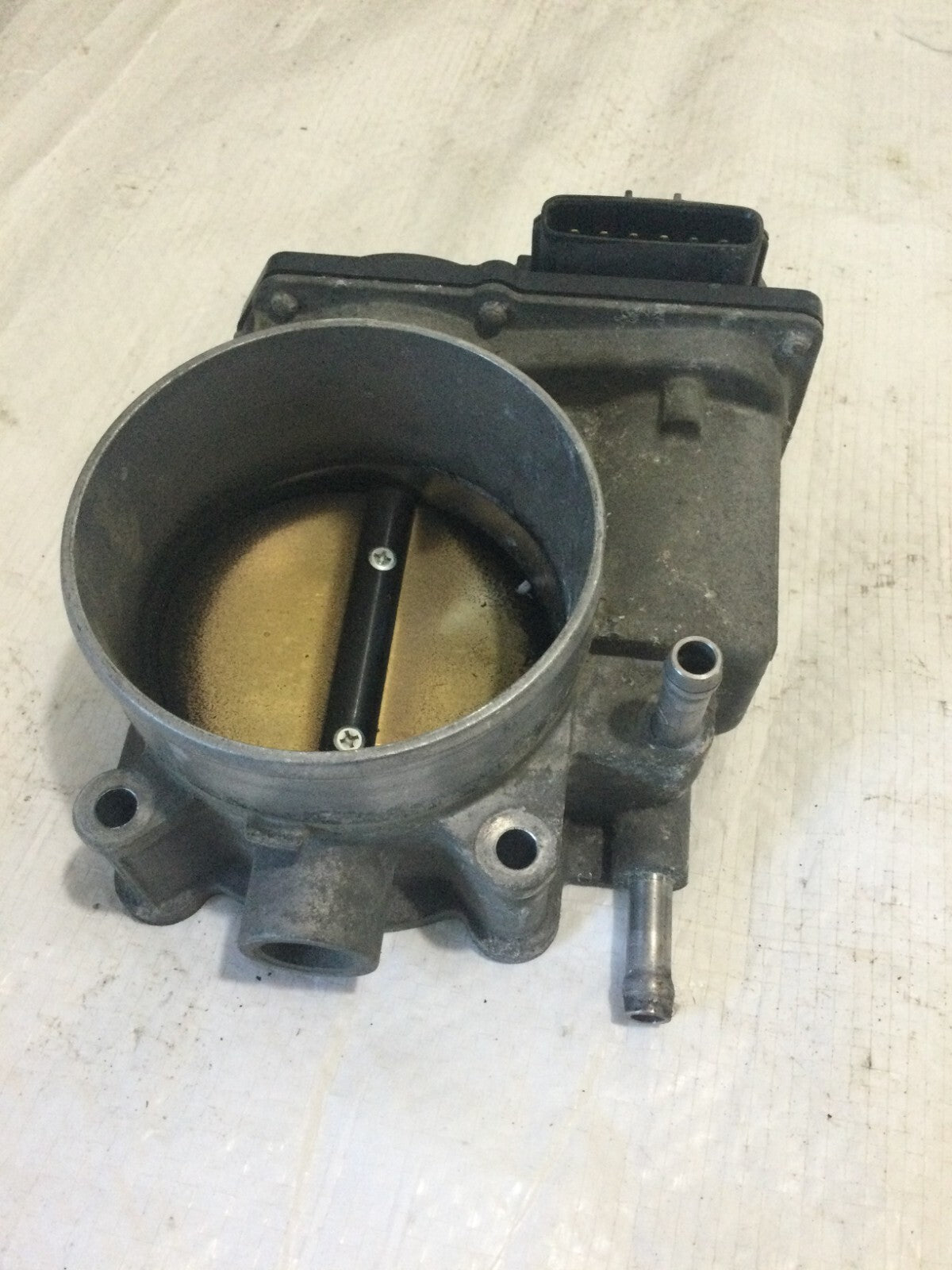 2005 Toyota 4Runner Throttle Body Valve Assembly OEM 4.7L V8