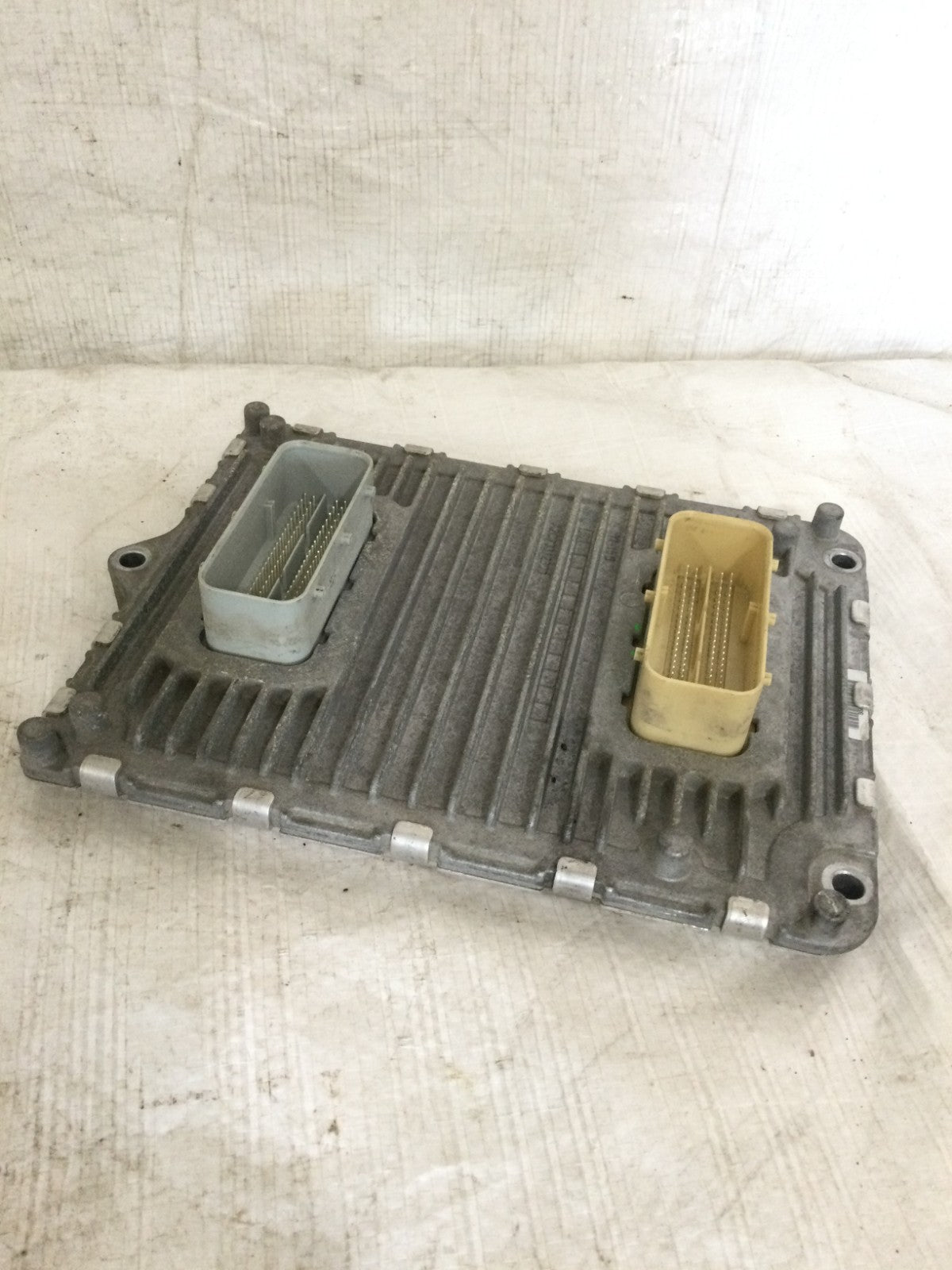 2016-2019 Dodge Ram 1500 5.7L Powertrain Control Module ECM OEM 68243305AB