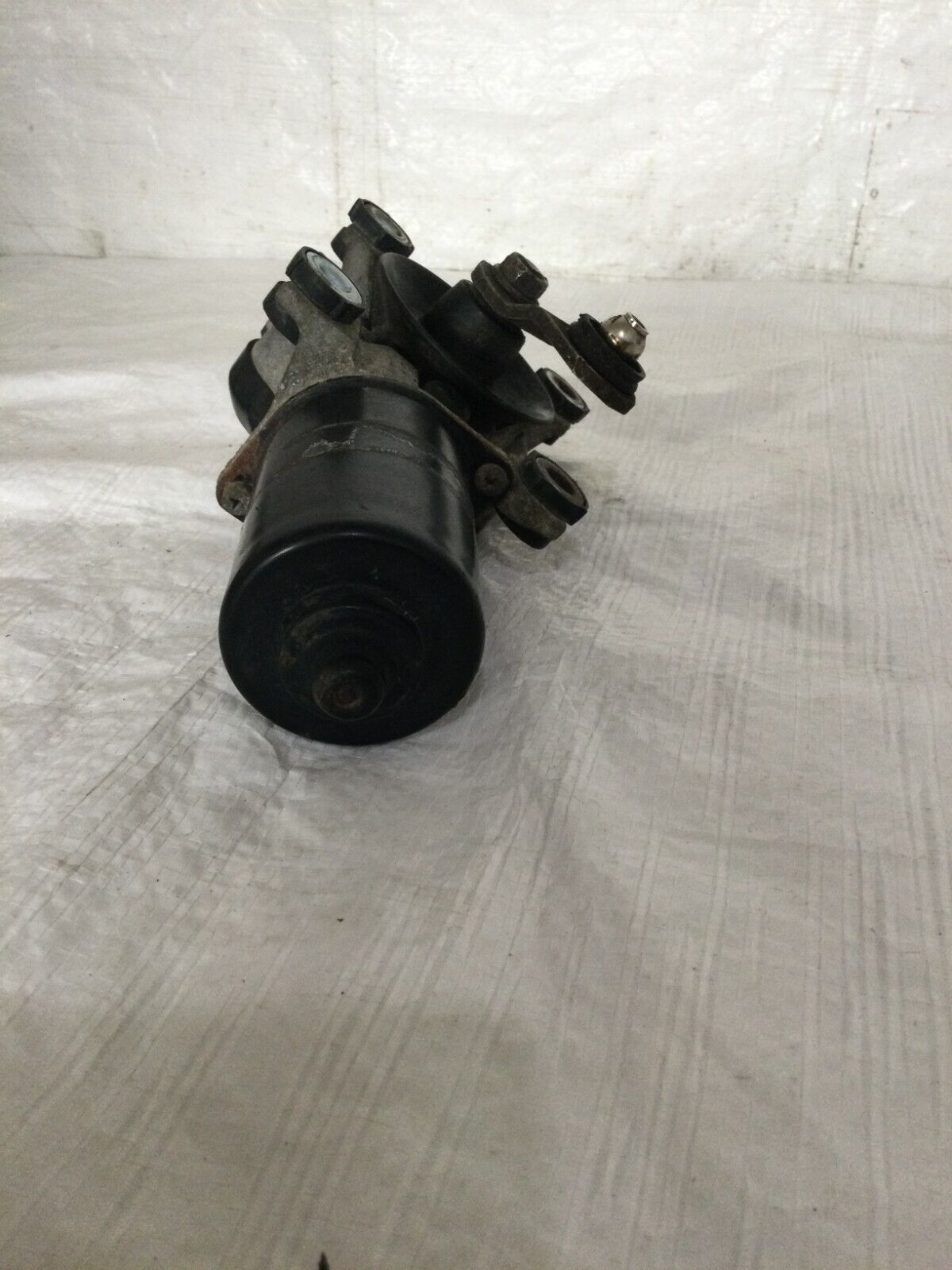 2001 Nissan Xterra Frond Windshield Wiper Motor OEM
