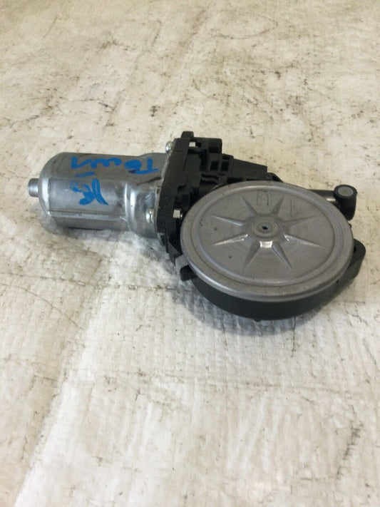 2015 Chrysler Town & Country  Tailgate Liftgate Power Motor A95-61313-A OEM