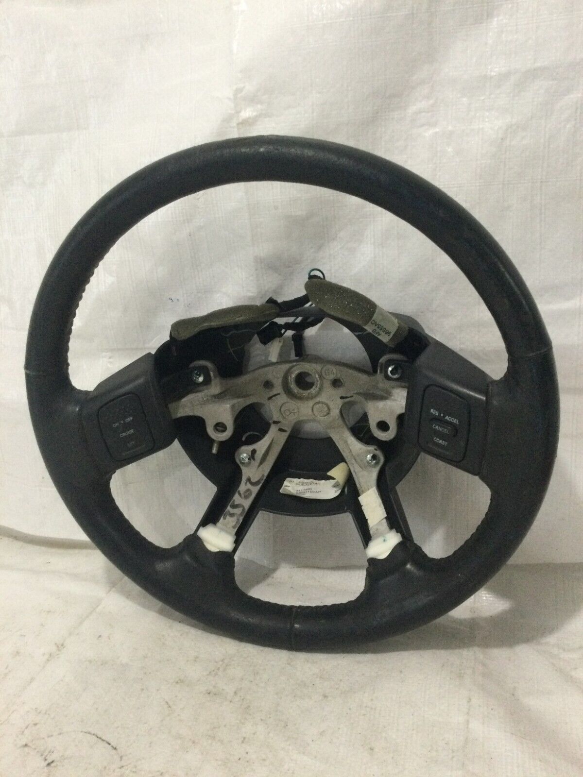 2005-2006 Dodge Ram 2500 3500 Strng Wheel Cruise Control Buttons OEM