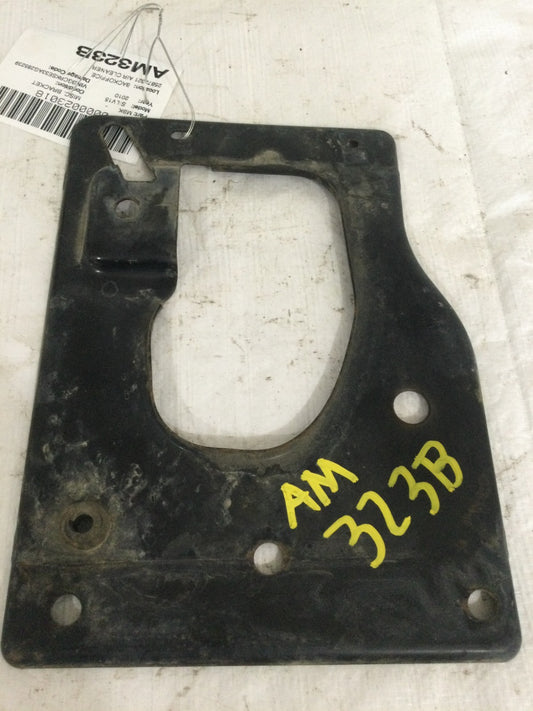 2009-2014 Chevrolet Silverado 1500 Air Cleaner Adapter Bracket OEM 25872321