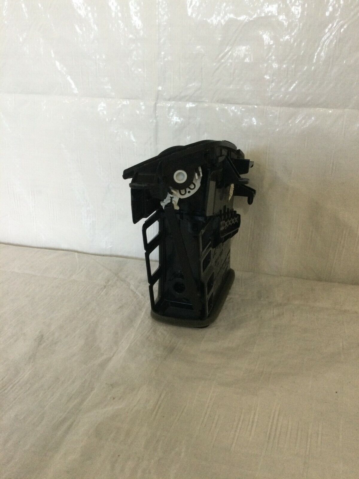 2017 GMC Sierra 1500 Right Passenger Dash Air Vent  OEM 2-4 V8 6.2L 20943683