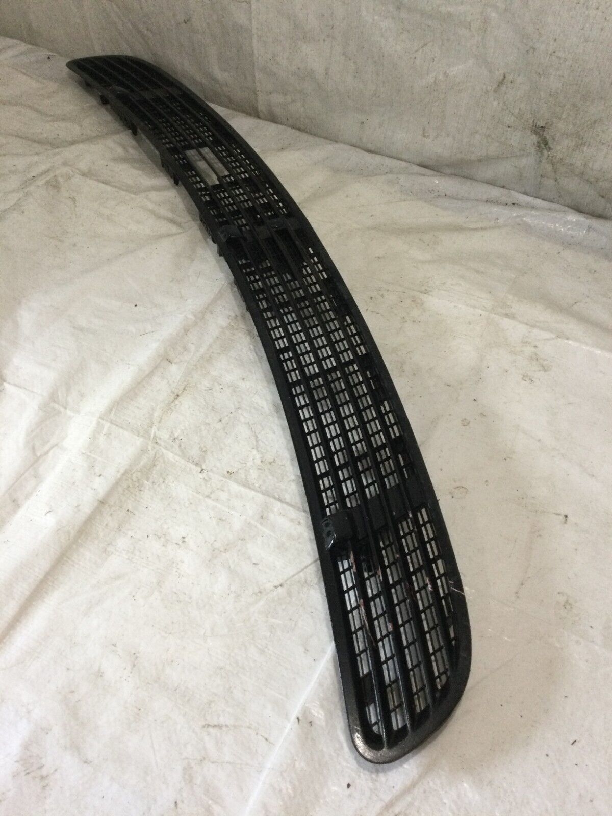 2004 Mercedes-Benz S430 Front Hood Vent Grille Trim Cover Panel Black OEM