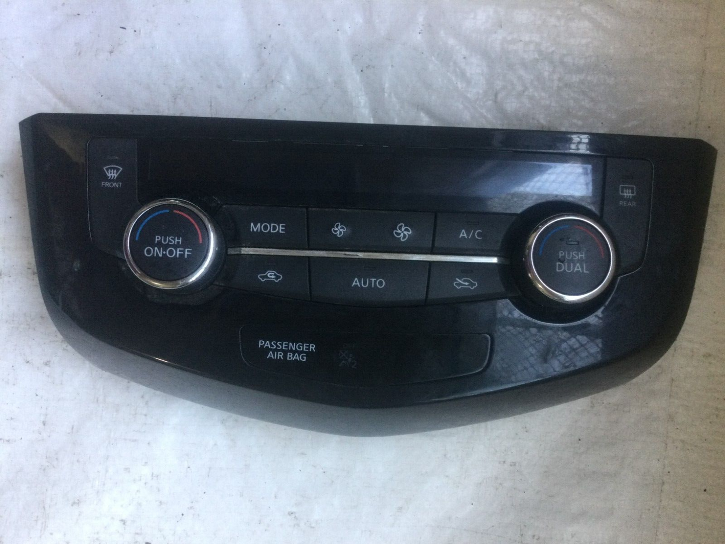 2017 2018 2019 Nissan Rogue AC Heater Climate Control Temp Module 27500-7FE0A