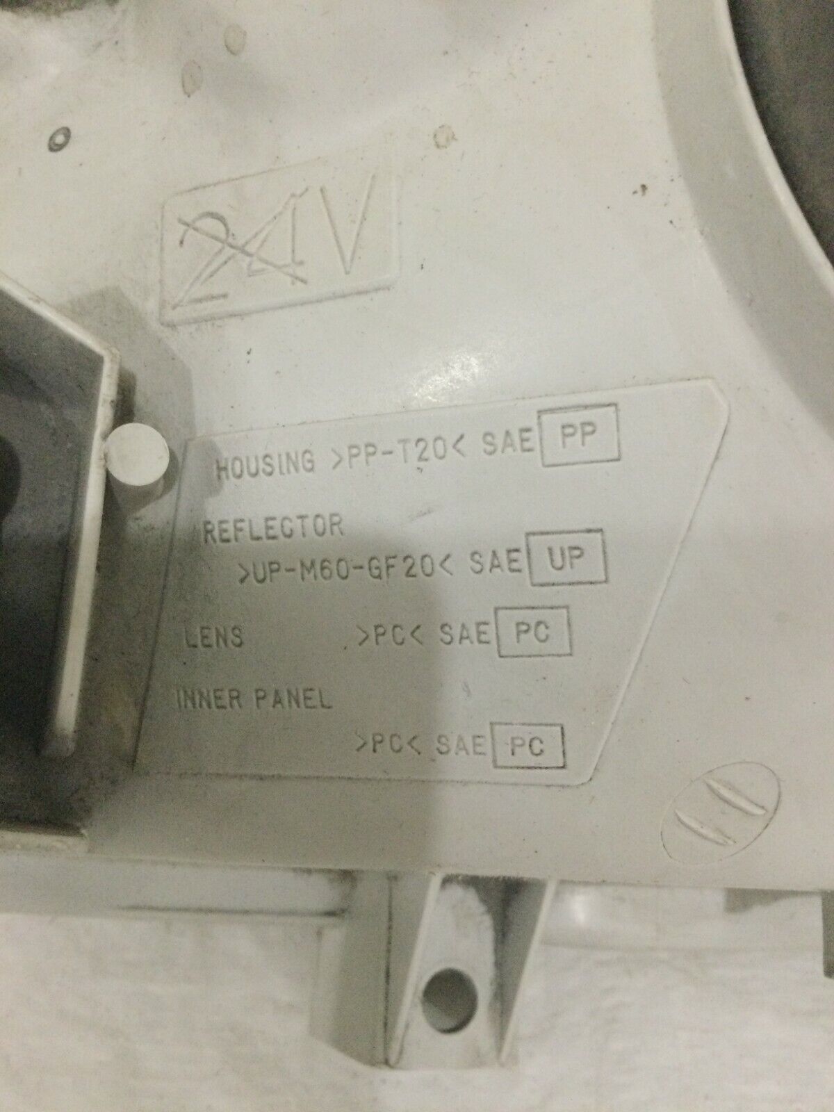 2002 Nissan Pathfinder Right Passenger Side Headlight OEM RH