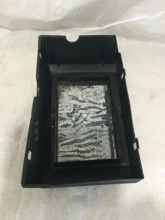 2013 Chevrolet Silverado 1500 Fuse Box Cover LID OEM ( DAMAGE MARKED )
